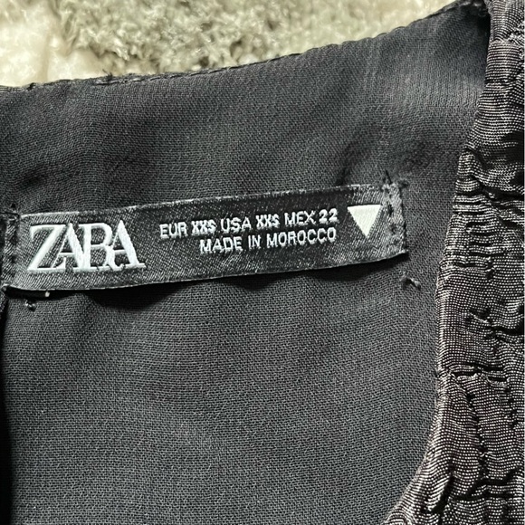 Zara mini dress Textured Weave Black Puff Princess Sleeve Ruffle Crinkle XXS - Picture 4 of 12